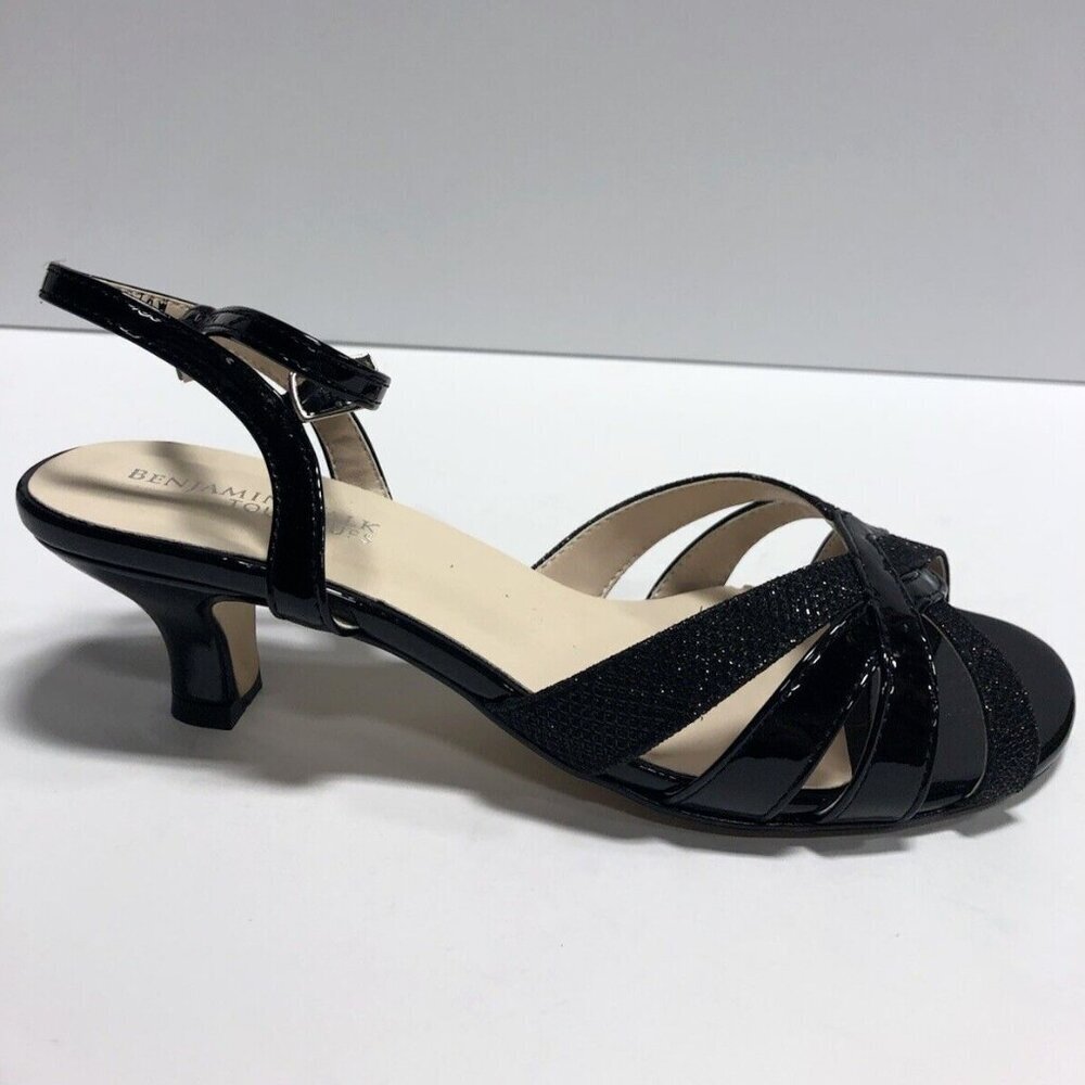 Touch Ups Women’s Jane, Black Slingback Sandals, Size 6Wide